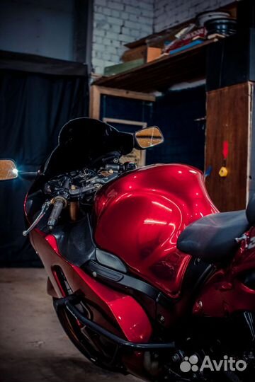 Suzuki gsx1300r hayabusa