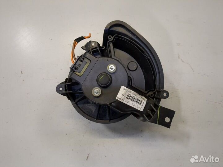 Двигатель отопителя Opel Combo, 2016