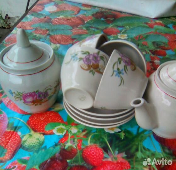 Посуда, чайный сервиз