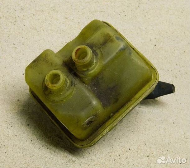 Бачок гтц VW Golf 2