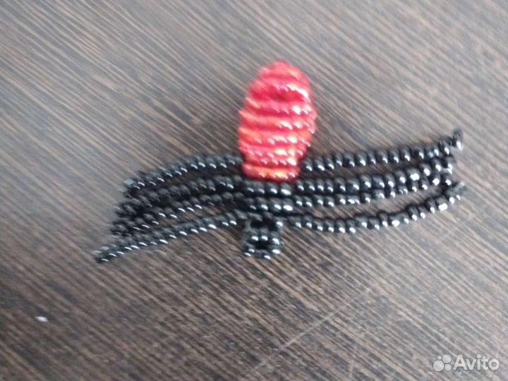 Паук из бисера
