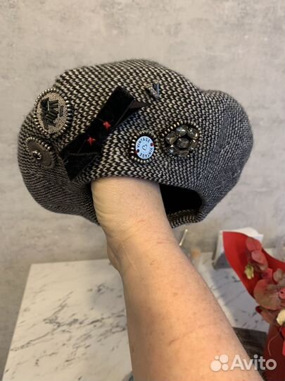 Головные уборы женские