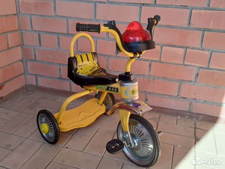 Велосипед детский трёхколёсный (металлический)