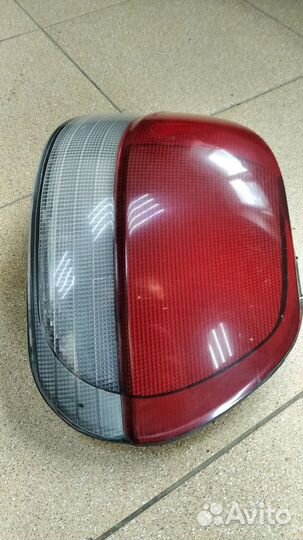 Фонарь задний субару Легаси 2 универсал