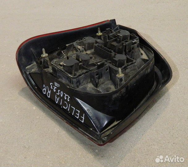 Фонарь правый Felicia (дефект)