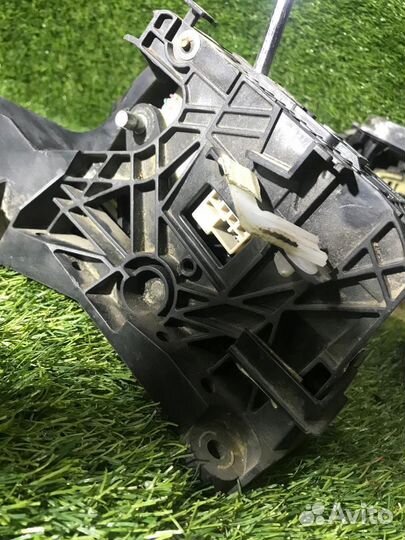 Селектор АКПП Toyota RAV4