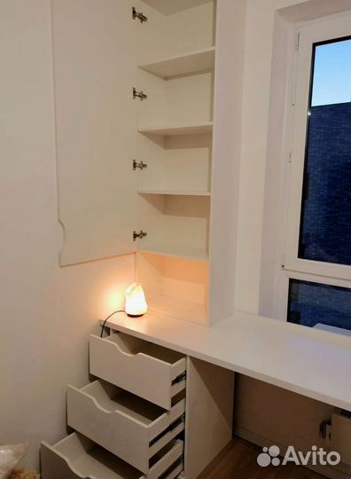 Рабочая зона, компьютерный стол