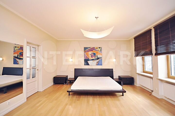 7-к. квартира, 525 м², 3/3 эт.