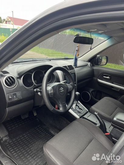 Suzuki Grand Vitara 2.0 AT, 2011, 269 000 км