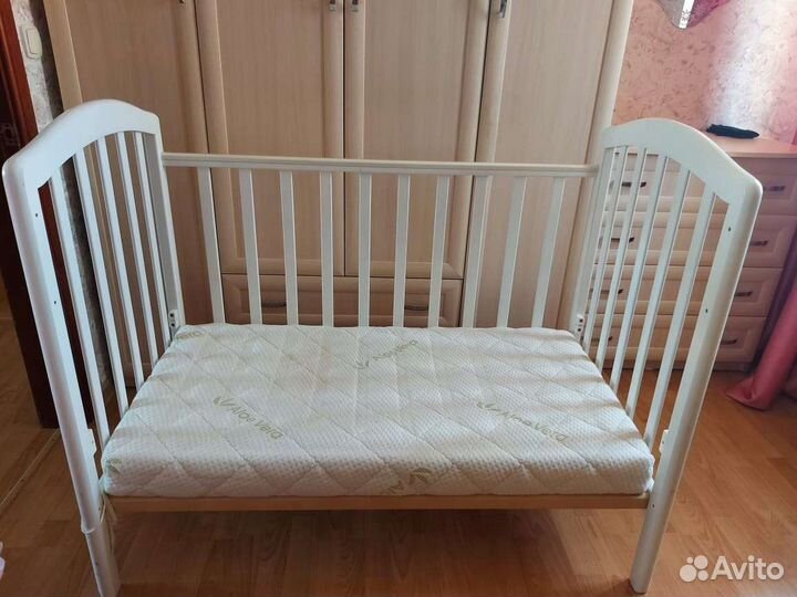 Кроватка для новорожденных