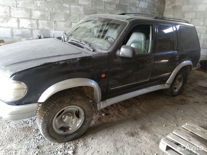 Кузов по частям ford explorer EX 1995 г.в