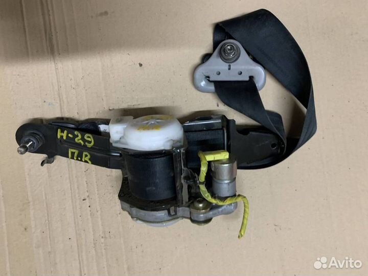 Ремень безопасности nissan primera TP12