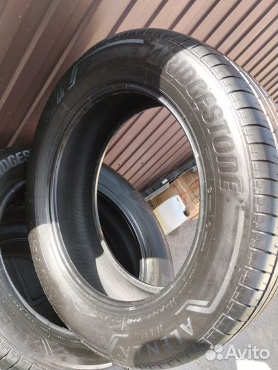 Bridgestone Alenza H/L 33 2.25/60 R18 100R