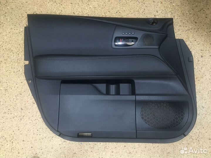 Обшивка двери левый передний Lexus RX кузов GGL15W