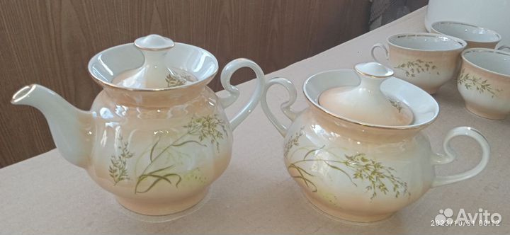 Заварочный чайник и сахарница, времен СССР