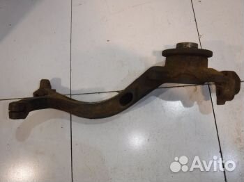 Кулак передний правый Ауди