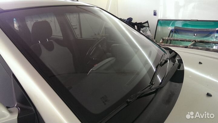 Лобовое стекло на Hyundai Tucson