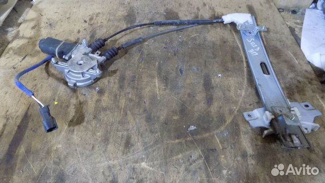 Стеклоподъемник задний правый Kia Spectra