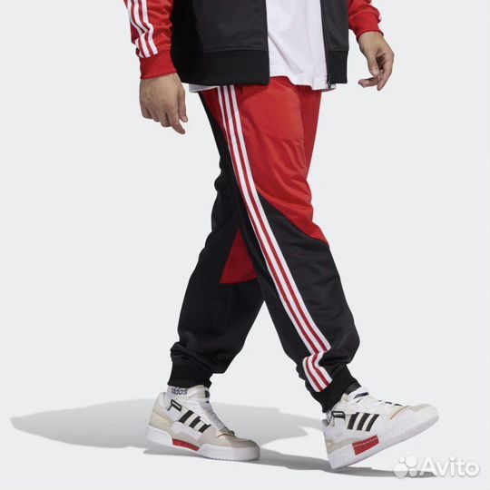 Спортивный костюм adidas мужской L
