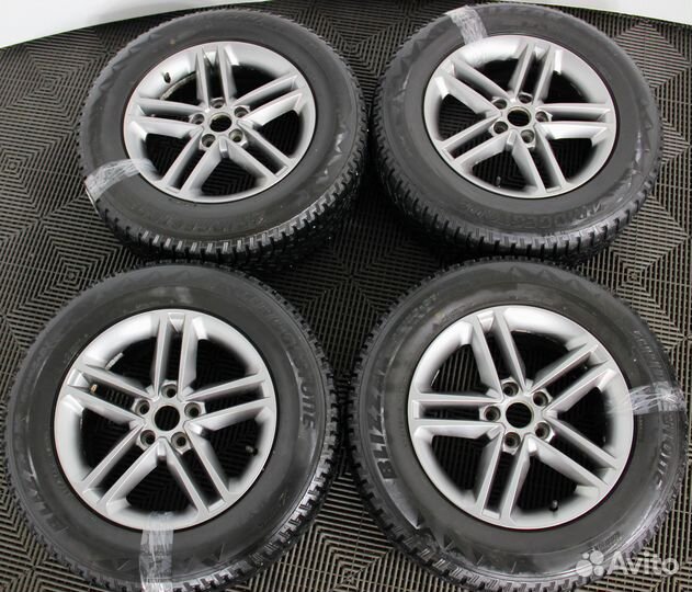 Колеса Kia Hyundai orig Bridgestone 235/65R17 зима