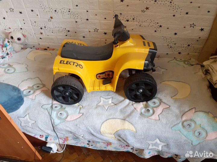 Детский квадроцикл бу Creiss 6v cj219