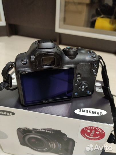 Зеркальный фотоаппарат