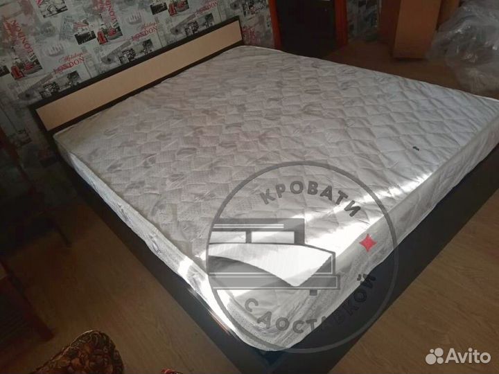 Кровать