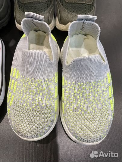 Кроссовки, кеды, резиновые сапоги 20,21,22размер