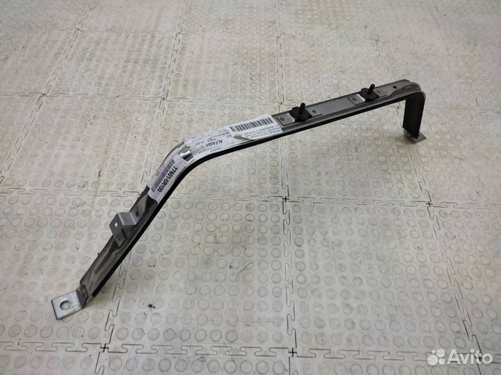 Кронштейн бензобака Toyota Rav4 XA50 2018