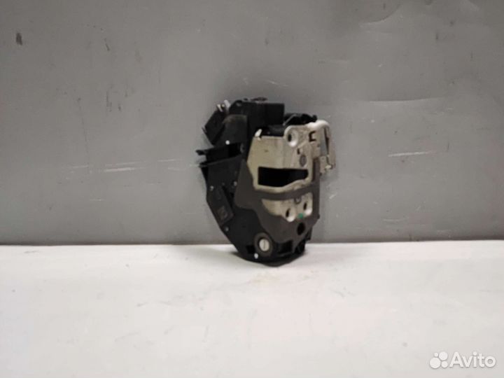 Замок задней левой двери Ford EcoSport