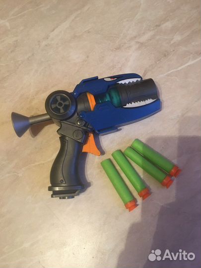 Игрушечный пистолет