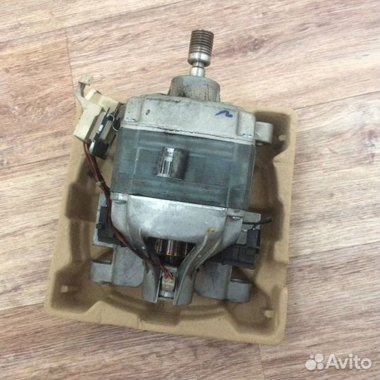 Двигататель стиральной машины