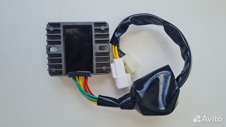 Реле-регулятор Honda CBR954, CBR900 RR2/RR3 Firebl