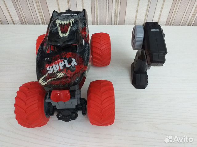 Машинка на радиоуправлении