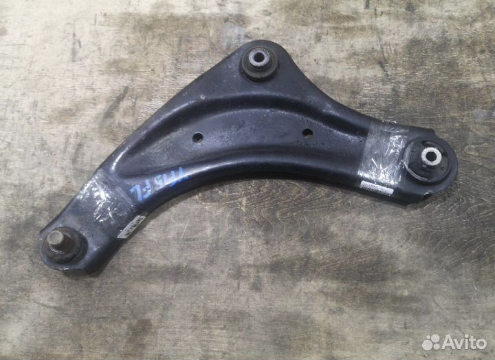 Рычаг передний Нижний Nissan Juke