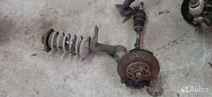 Стойка передняя левая Chevrolet Lanos