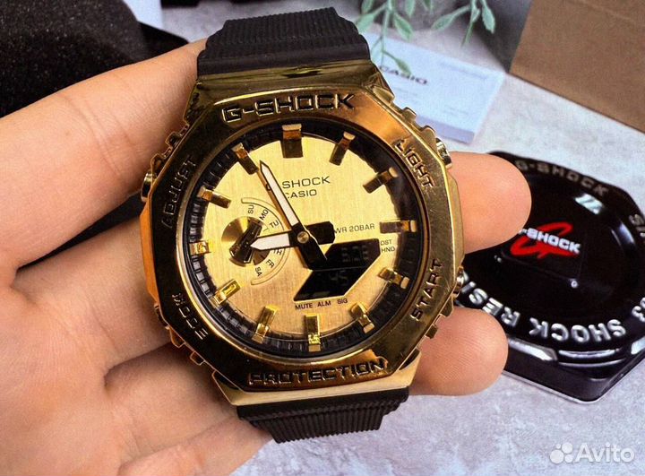 Часы Casio G-Shock GM-2100