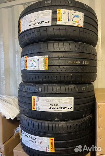 Pirelli P Zero PZ4 275/40 R20 и 315/35 R20