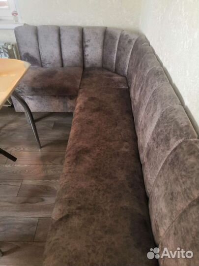 Перетяжка и ремонт мягкой мебели и сидений авто