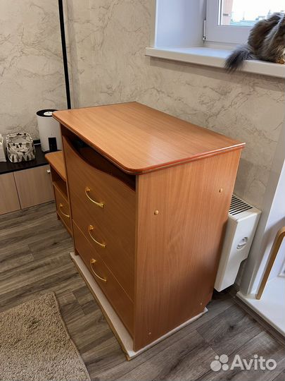 Комод и прикроватная тумба комплект