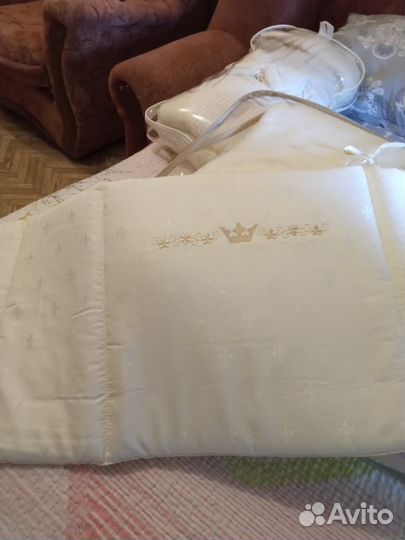 Бортики в кроватку