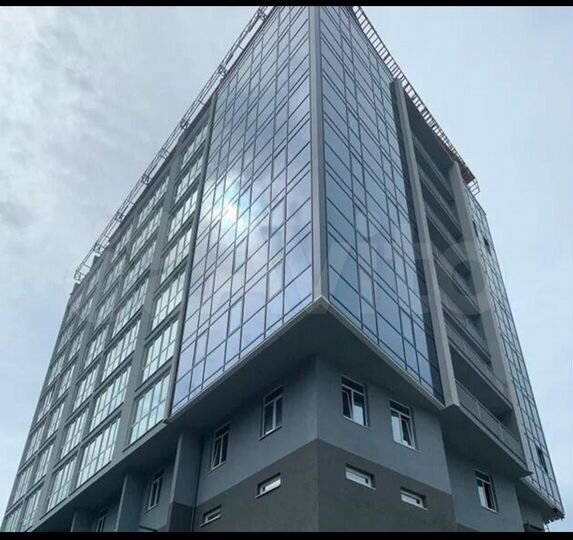 Квартира-студия, 35,7 м², 1/9 эт.