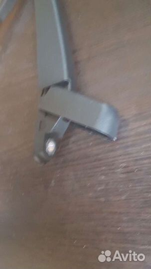 Поводок стеклоочистителя w164 x164 w166 x166