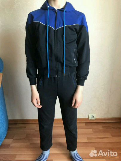Спортивный костюм