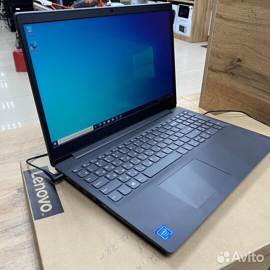 Ноутбук Lenovo V15 - IGL