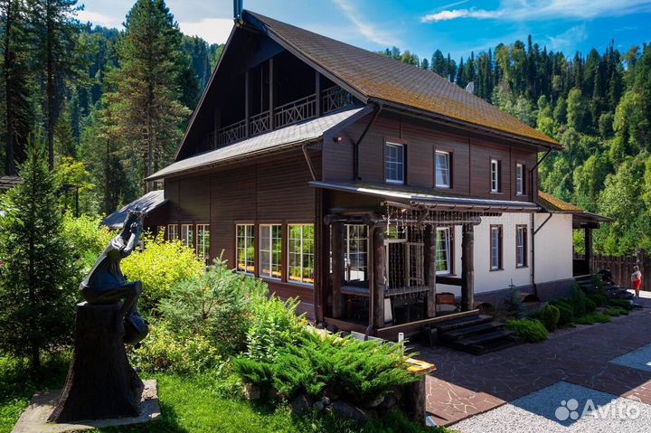 Официант, бариста