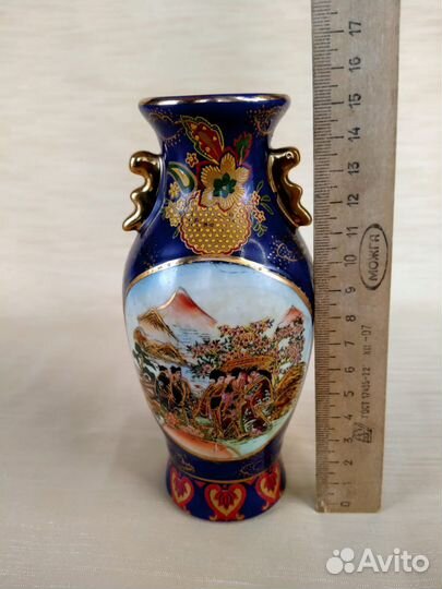 Ваза для цветов Китай