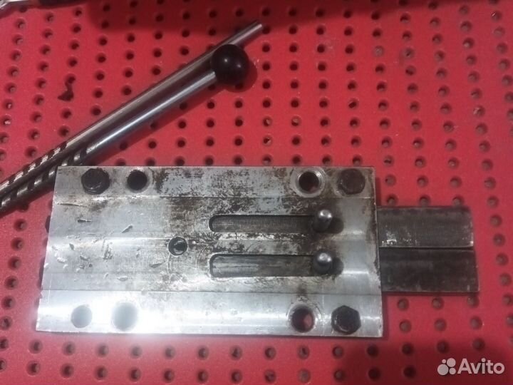 Замок гаражный ригельный