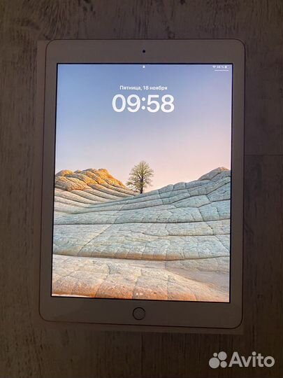 iPad 6th generation 2018 - 32GB
