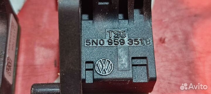 Датчик удара Volkswagen SRS airbag